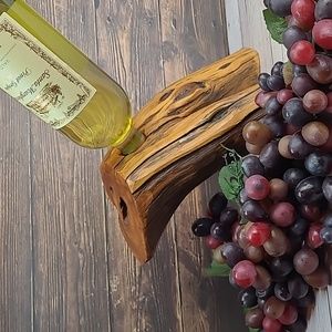 VERY UNIQUE SOLID WOOD WINE BOTTLE HOLDER